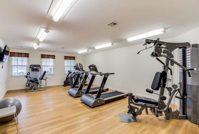 In-House Fitness Centre: Summit at Saratoga